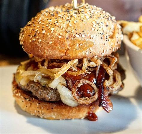 Where to Eat the Best Burgers in Seattle 